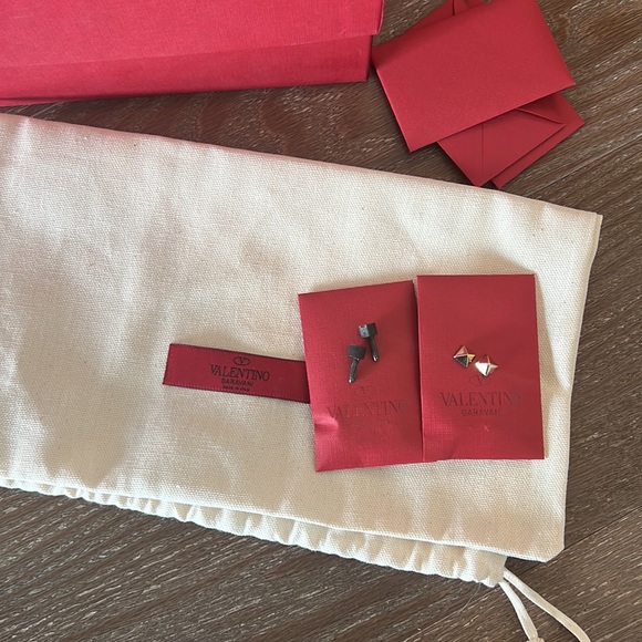 ✨VALENTINO✨ Brown & Pink Valentino Garavani Patent Cage 100 Heels - Picture 8 of 9